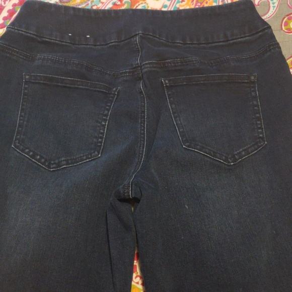 Perfect stretch Jean's by chicos - Picture 3 of 4